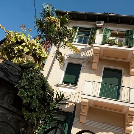 Nostalgie Apartament *